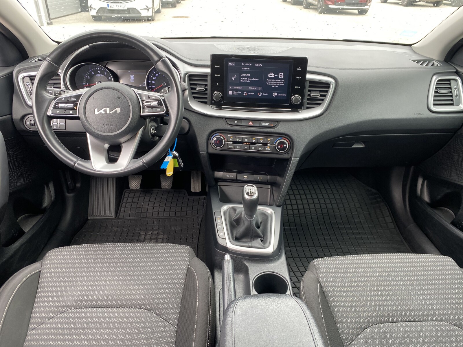 Kia Ceed - zdjęcie 11