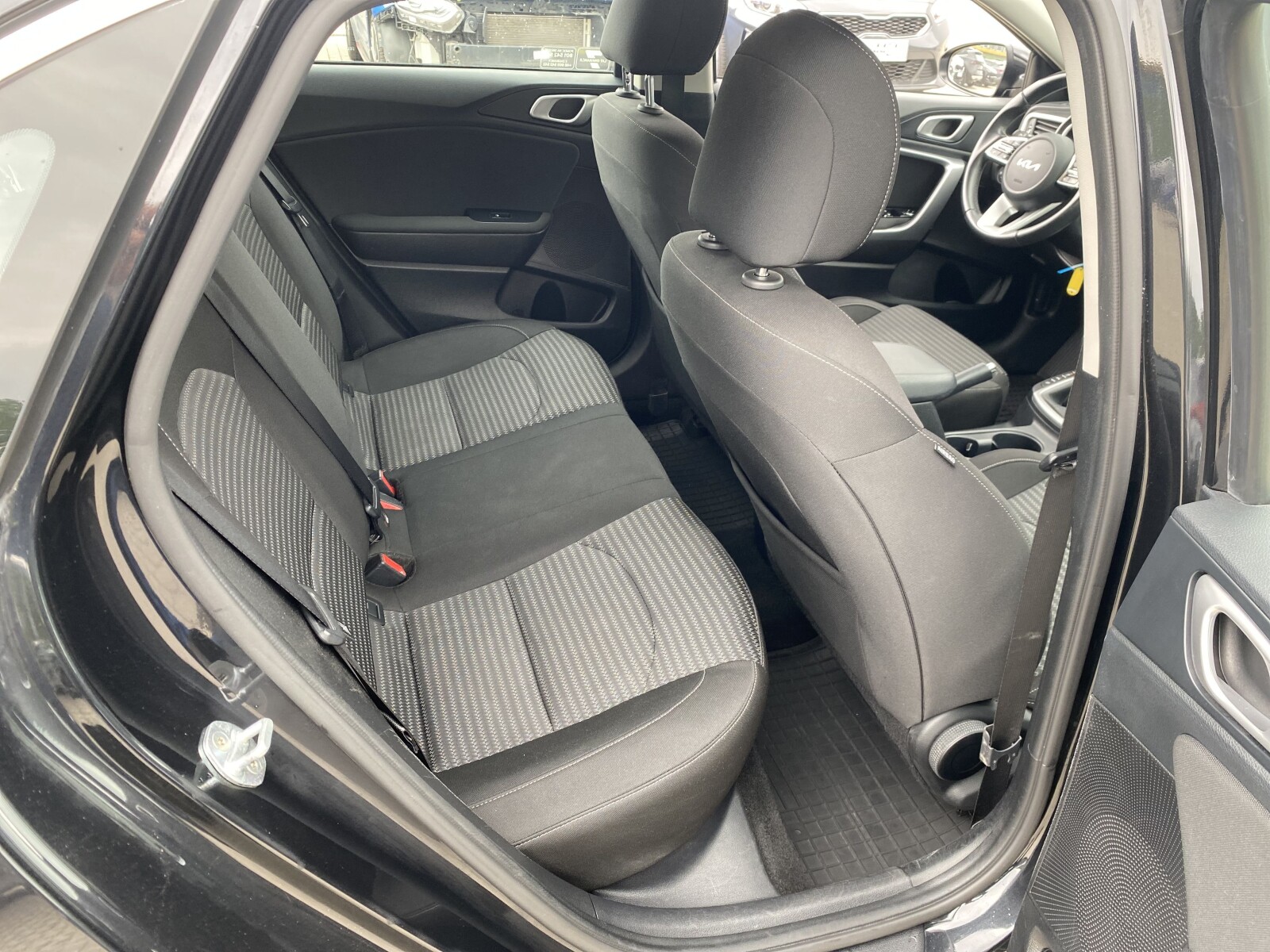 Kia Ceed - zdjęcie 13