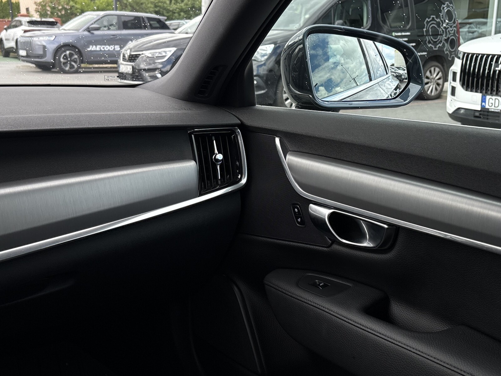 Volvo S90 - zdjęcie 11