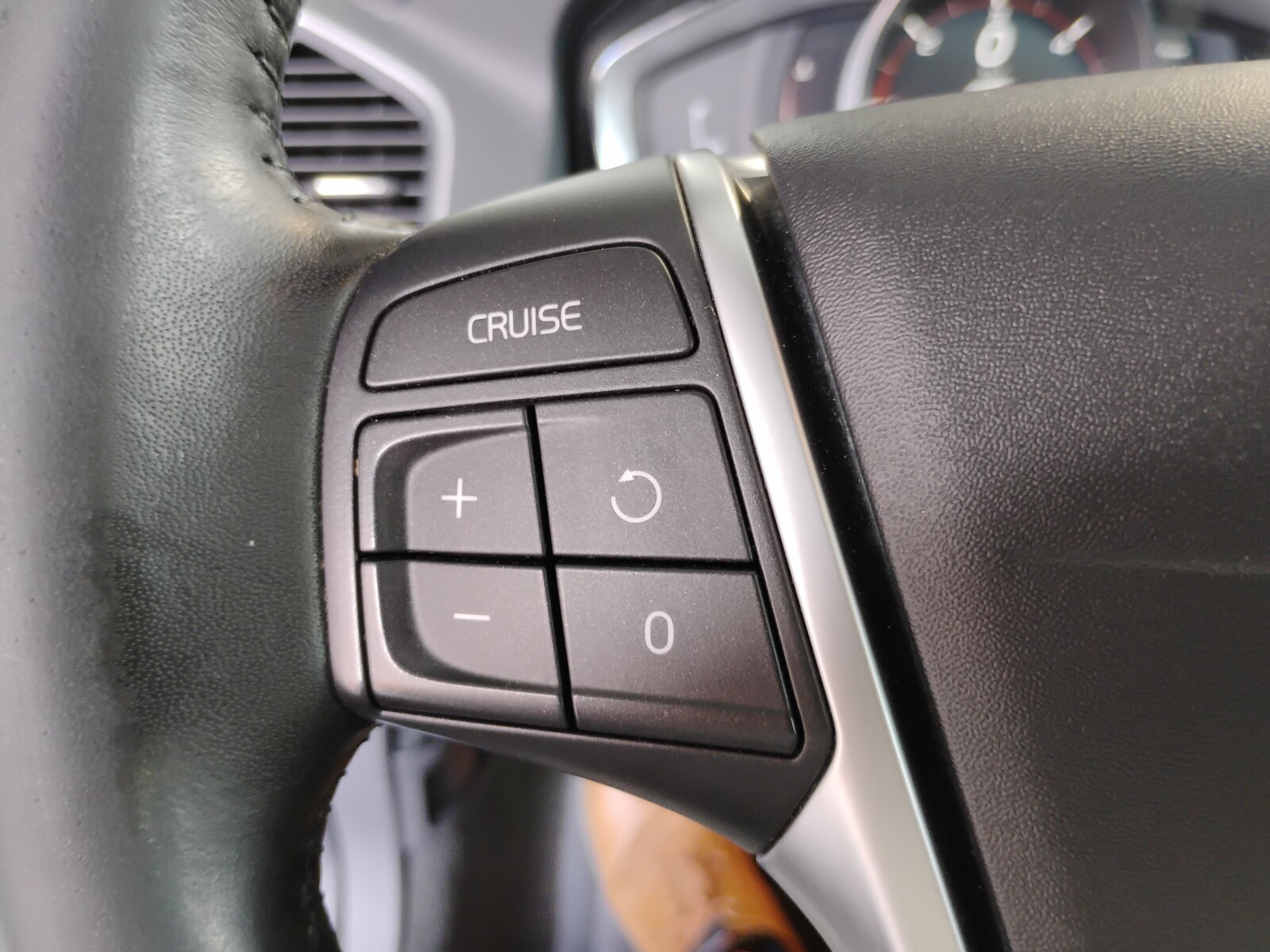Volvo XC 60 - zdjęcie 19