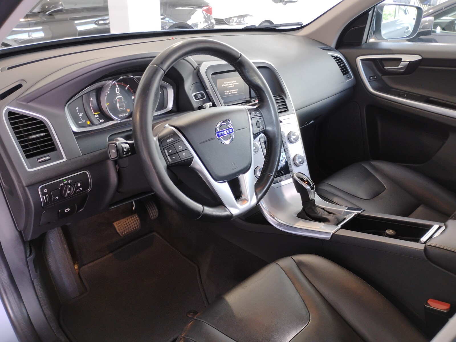Volvo XC 60 - zdjęcie 11