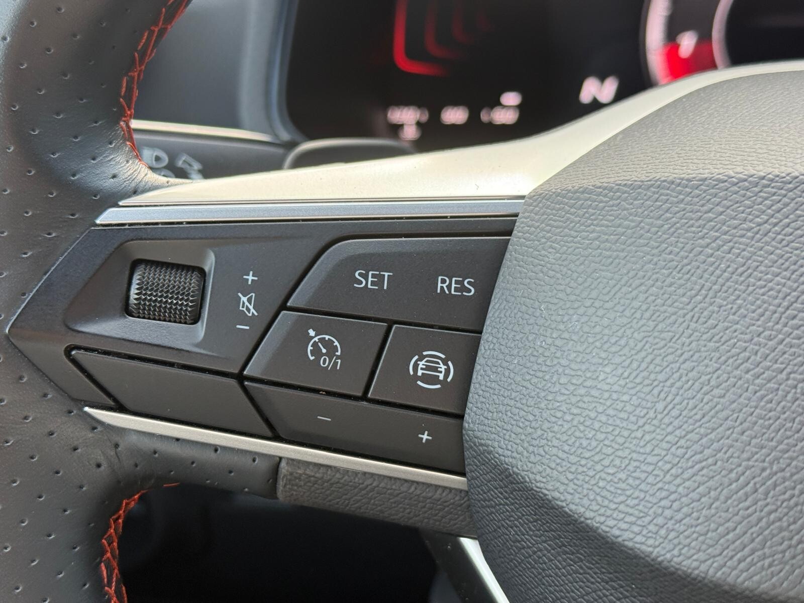 Seat Arona - zdjęcie 13