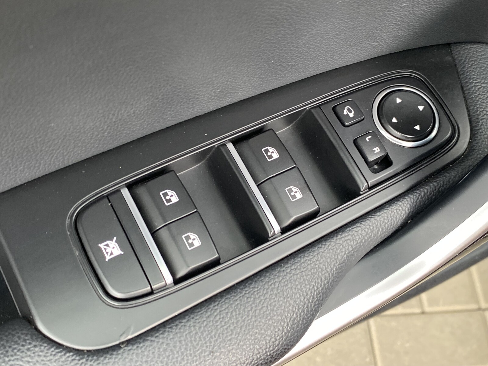 Kia XCeed - zdjęcie 9