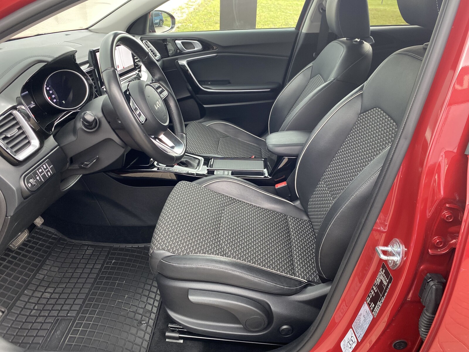Kia XCeed - zdjęcie 10