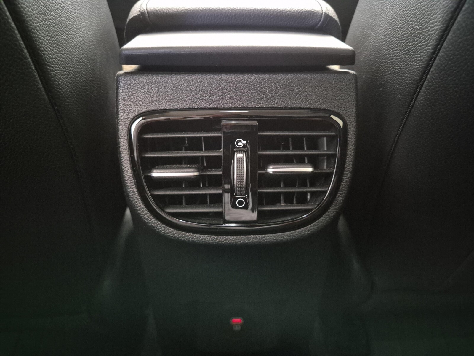 Kia XCeed - zdjęcie 27