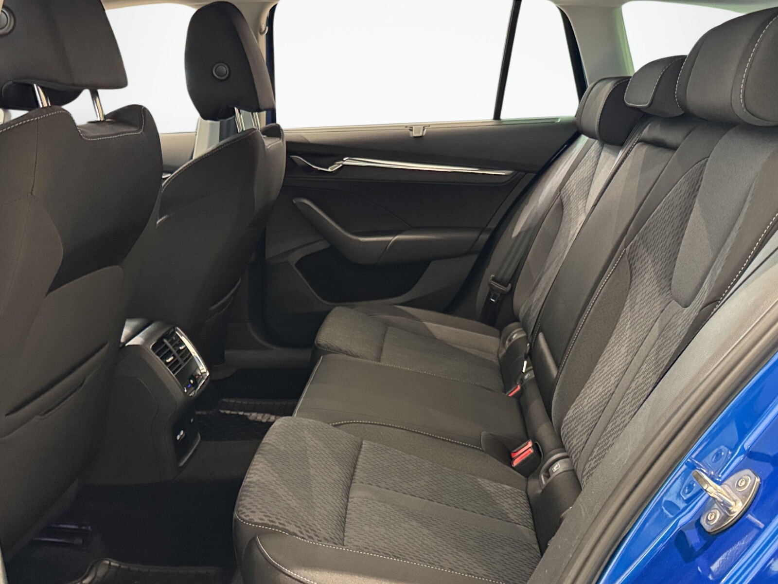 Škoda Octavia Combi - zdjęcie 13