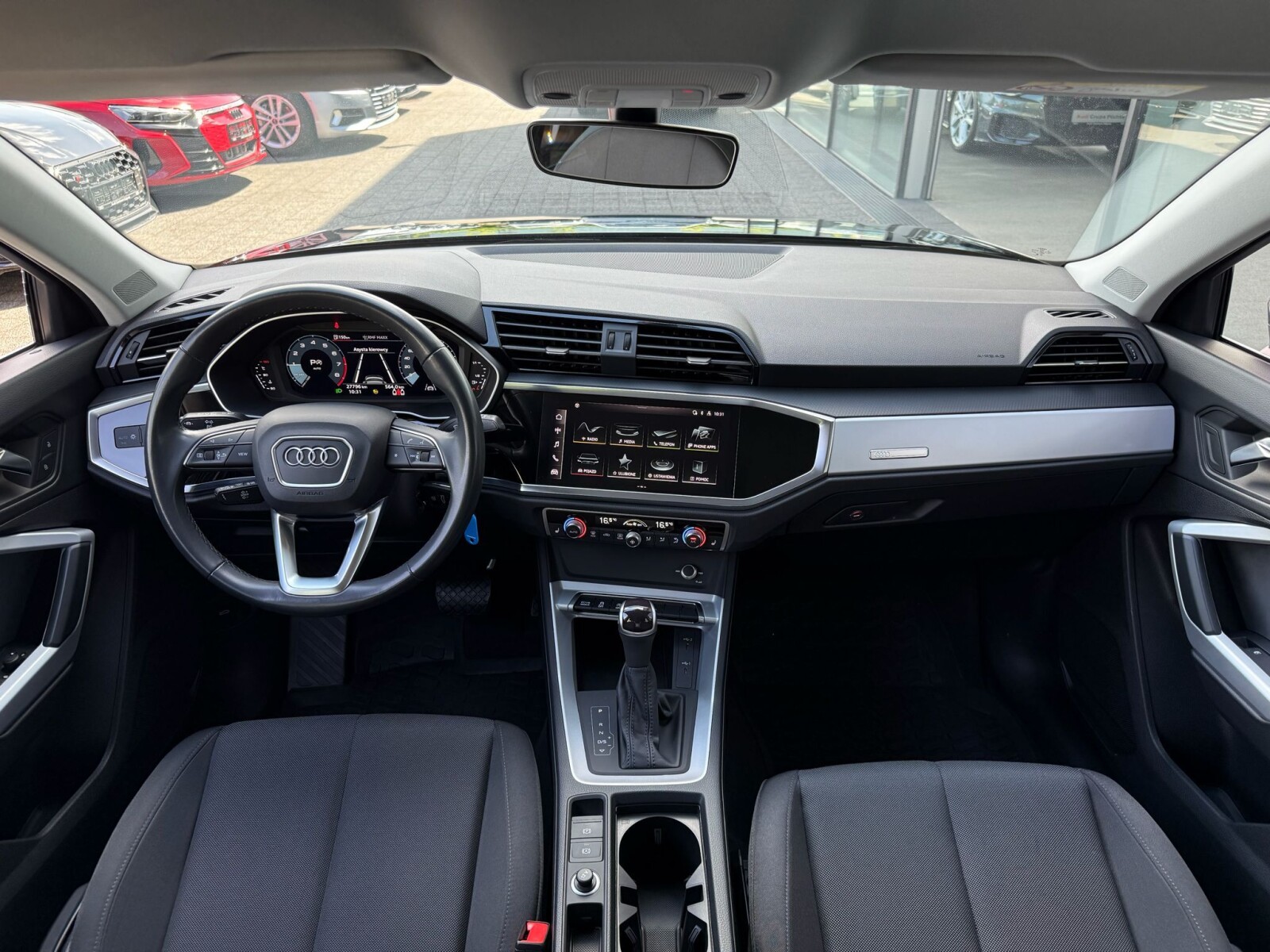 Audi Q3 Sportback - zdjęcie 22