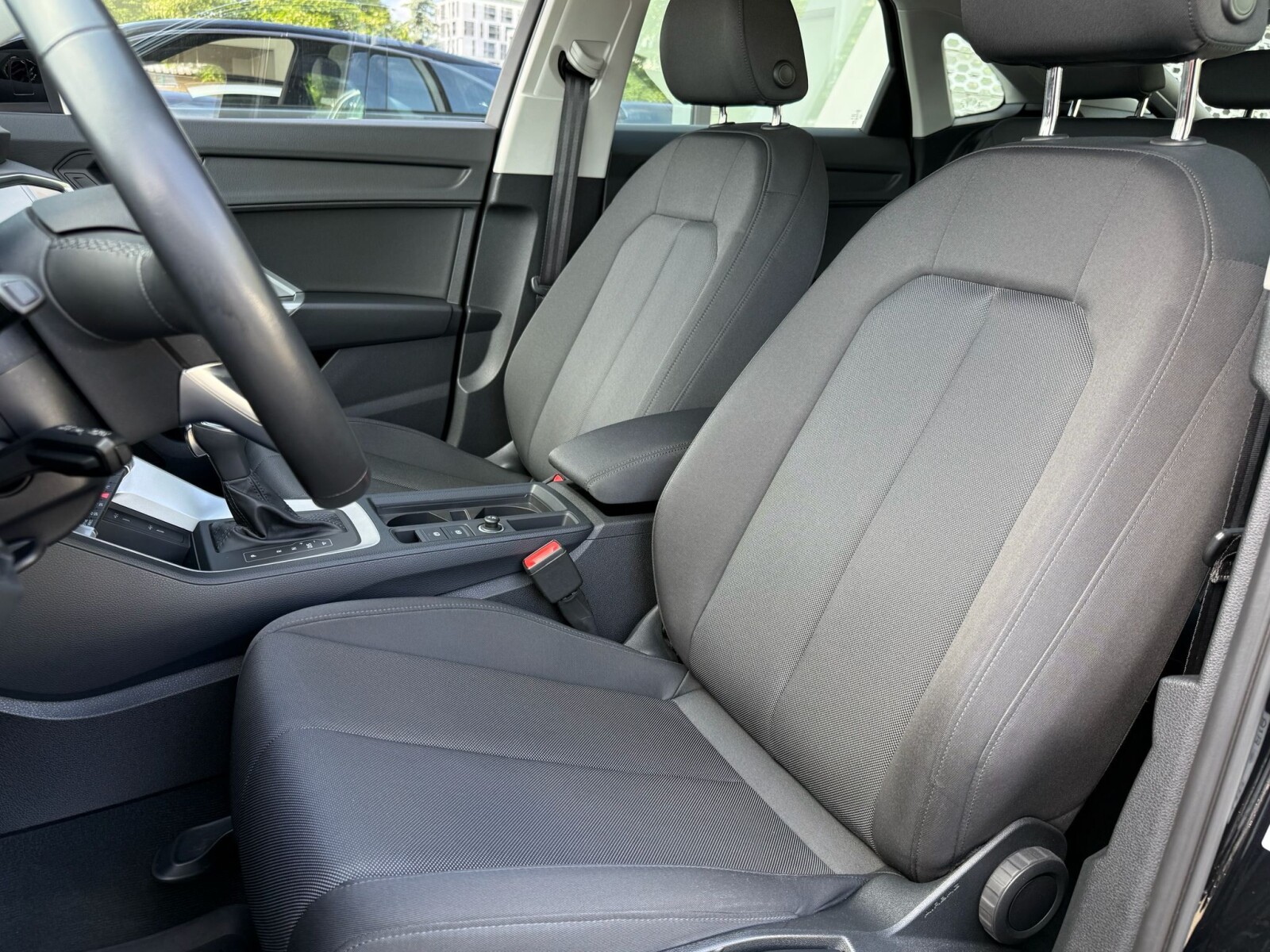 Audi Q3 Sportback - zdjęcie 15