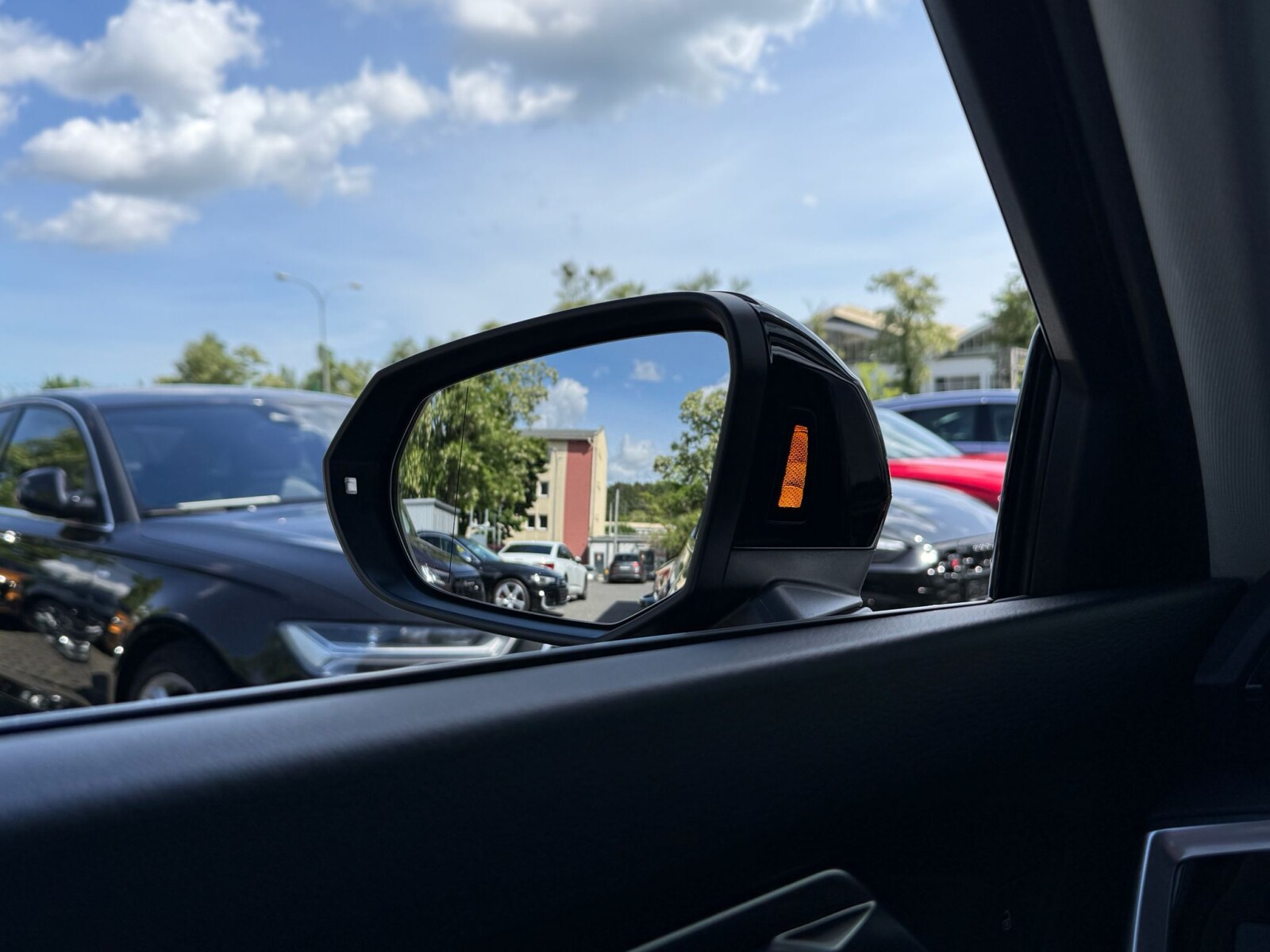 Audi Q3 Sportback - zdjęcie 28