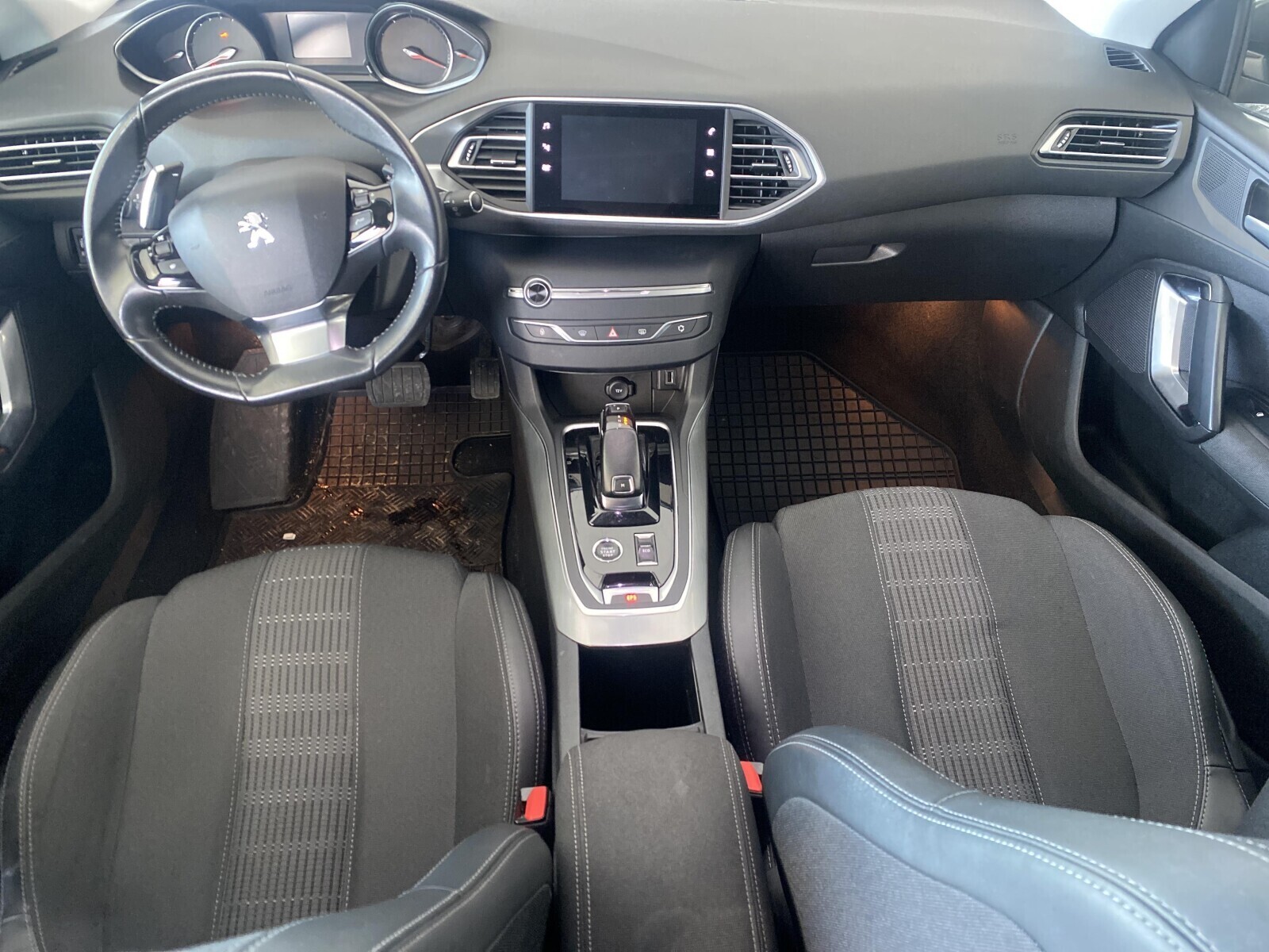 Peugeot 308 - zdjęcie 19