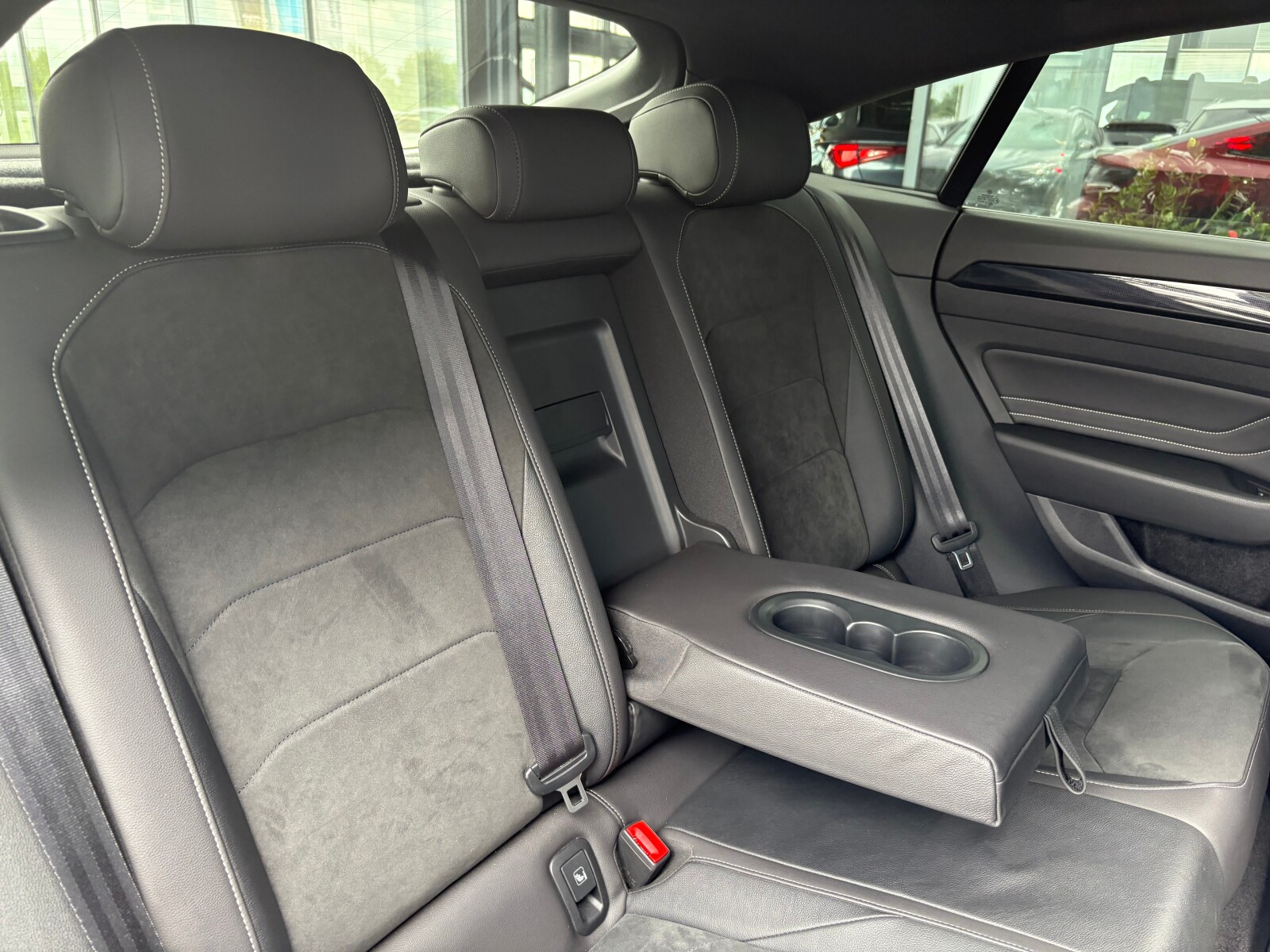 Volkswagen Arteon - zdjęcie 16