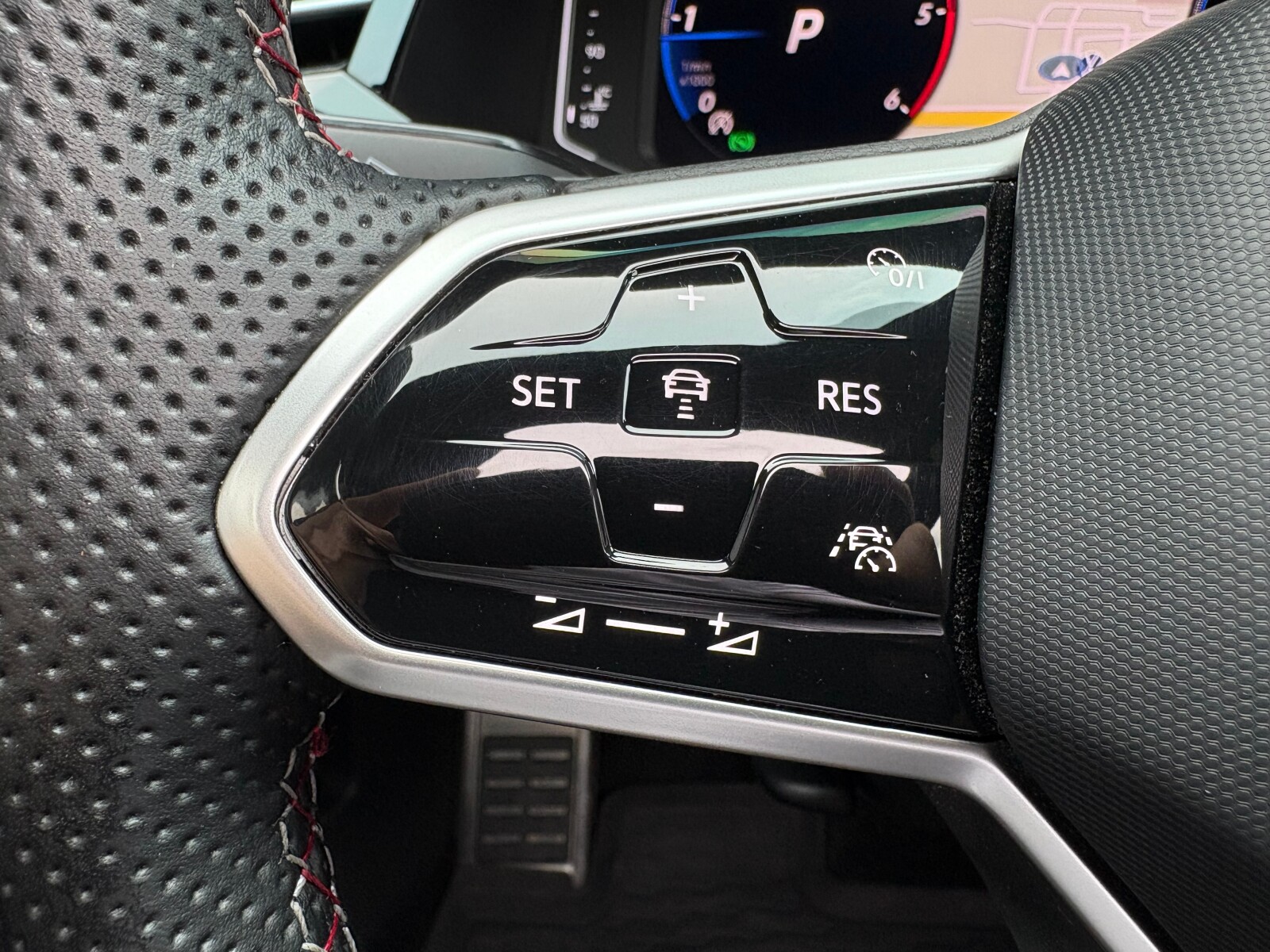 Volkswagen Arteon - zdjęcie 25