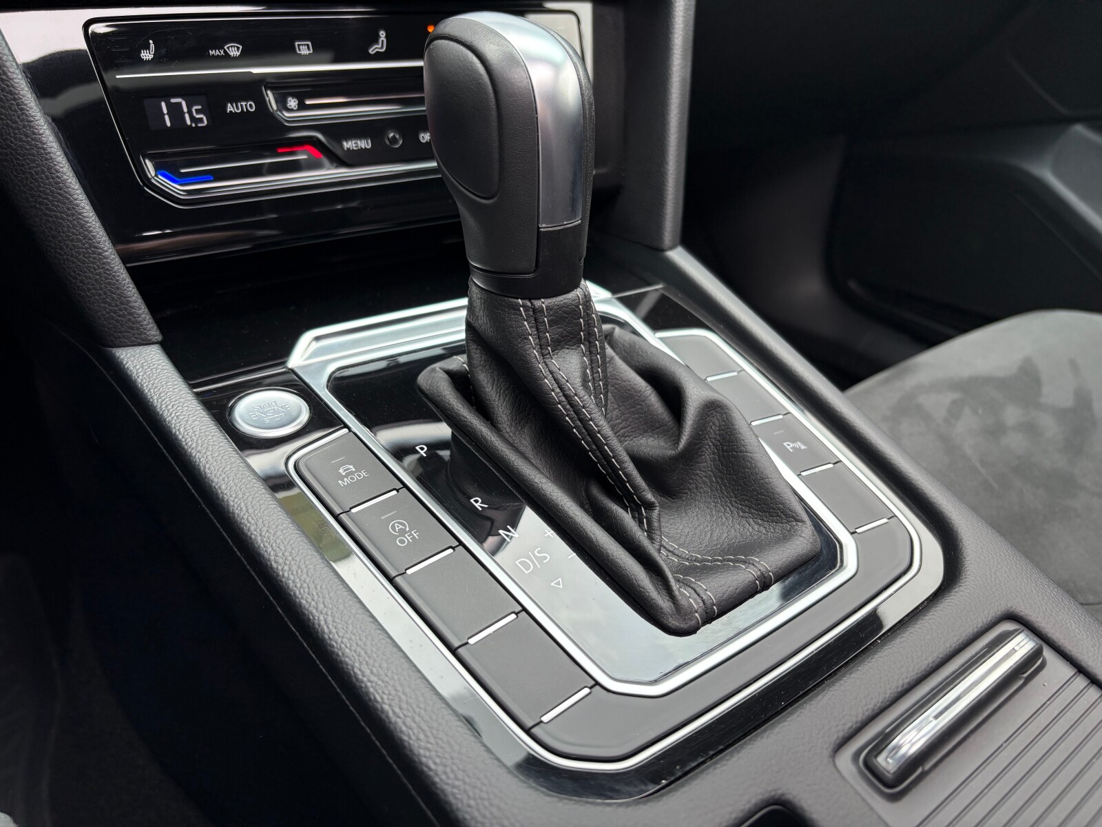Volkswagen Arteon - zdjęcie 30
