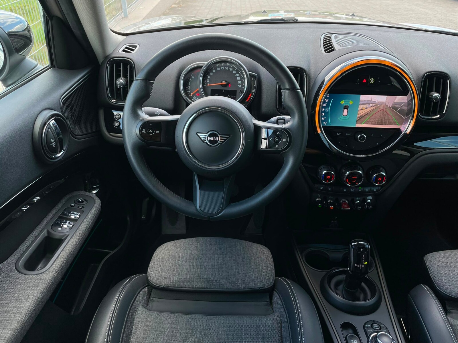 MINI Countryman - zdjęcie 16