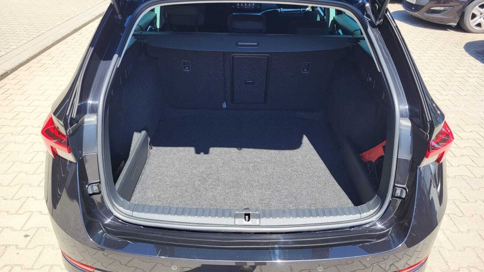 Škoda Octavia Combi - zdjęcie 13