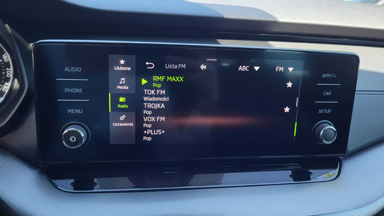 Škoda Octavia Combi - zdjęcie 31