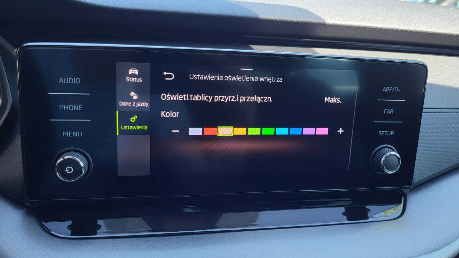 Škoda Octavia Combi - zdjęcie 28