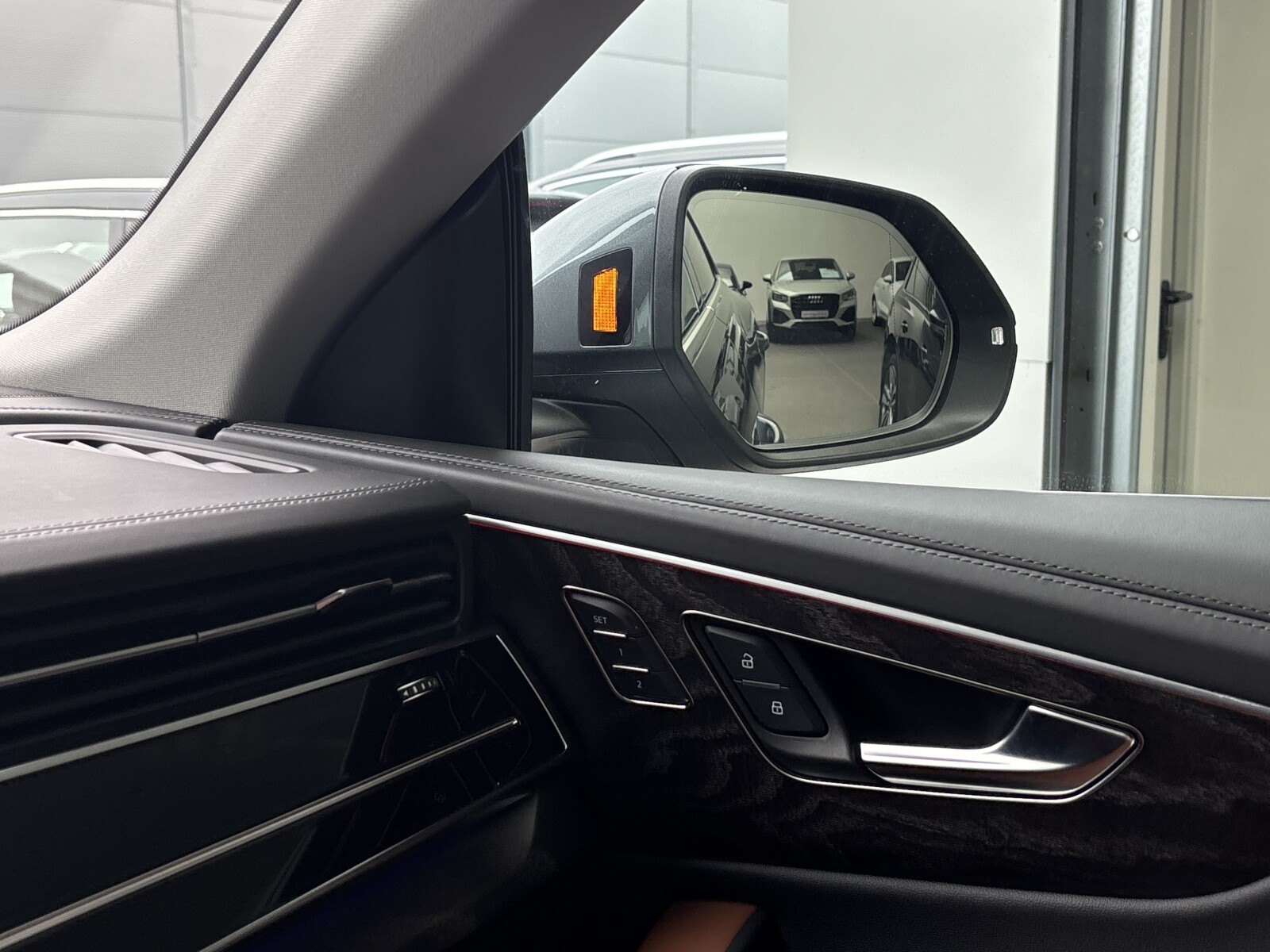 Audi Q8 - zdjęcie 29