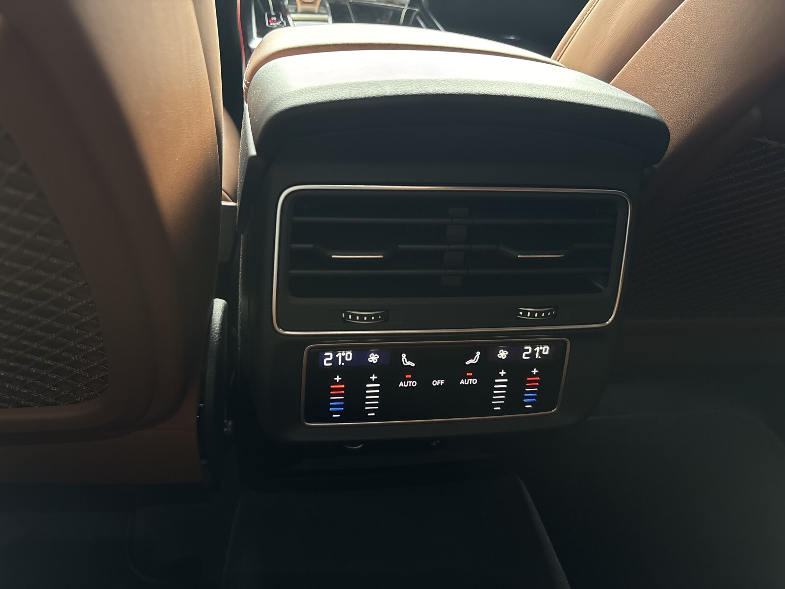 Audi Q8 - zdjęcie 34