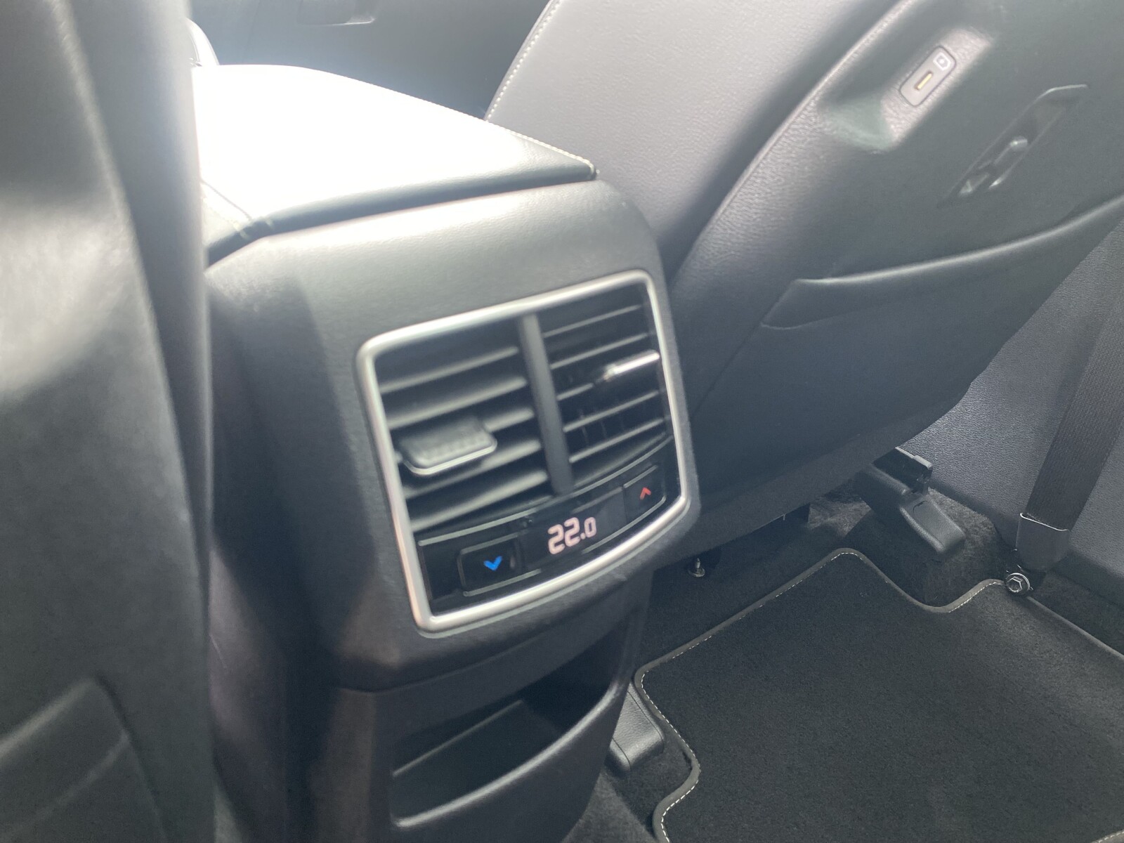 Kia Sportage - zdjęcie 14
