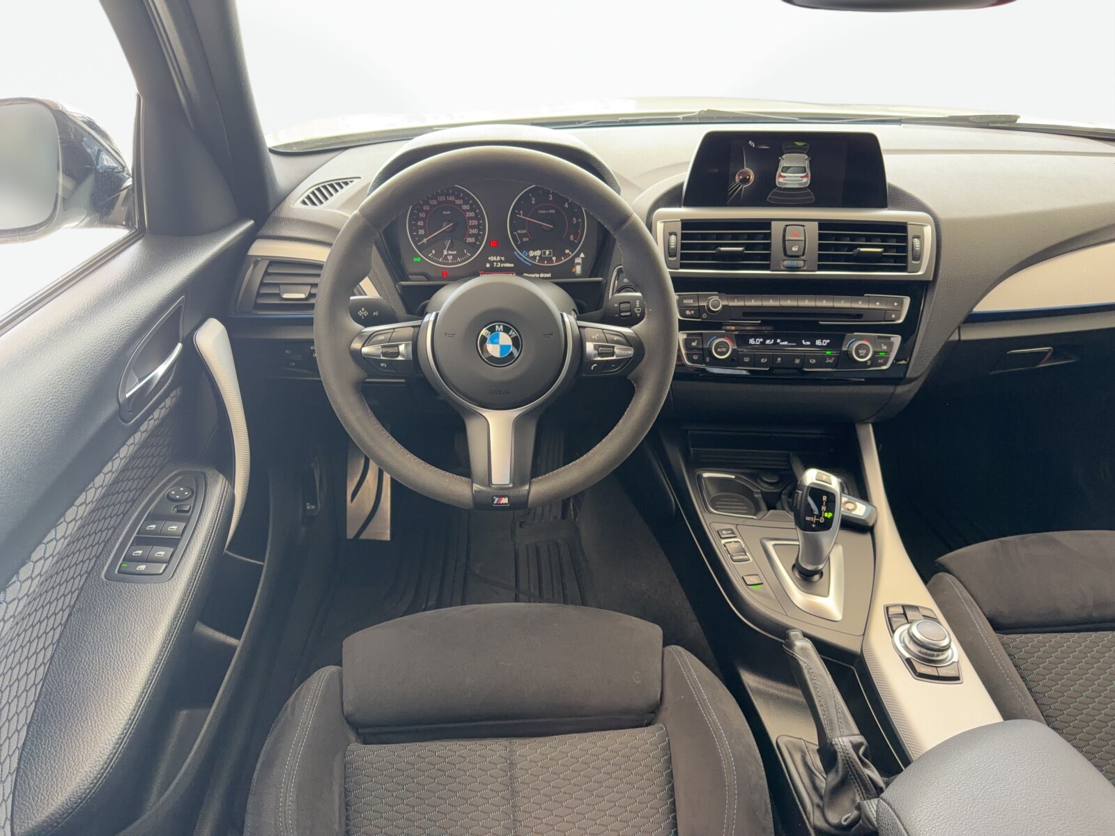 BMW 118 - zdjęcie 19