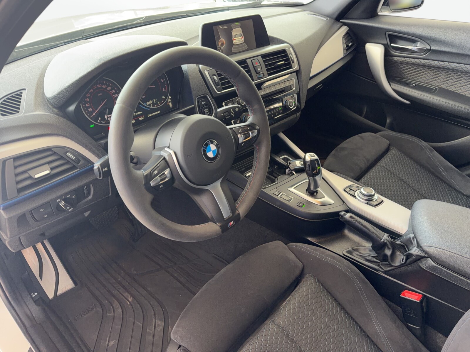 BMW 118 - zdjęcie 9