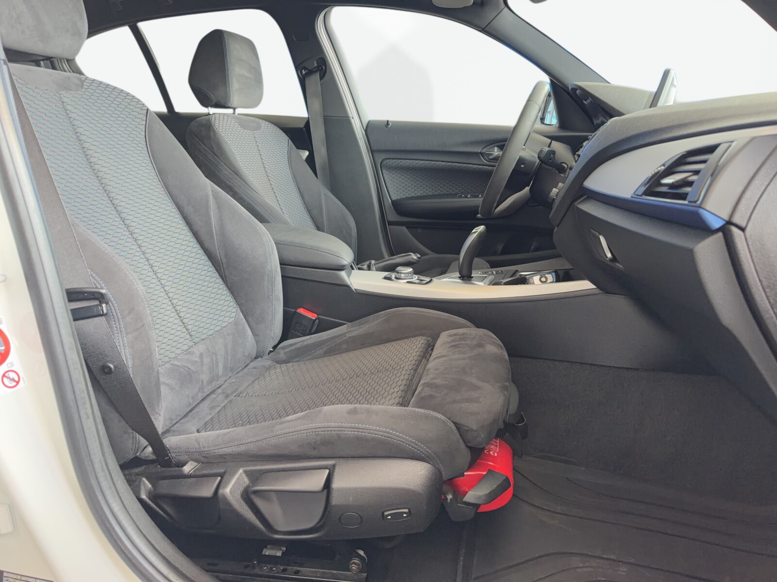 BMW 118 - zdjęcie 17