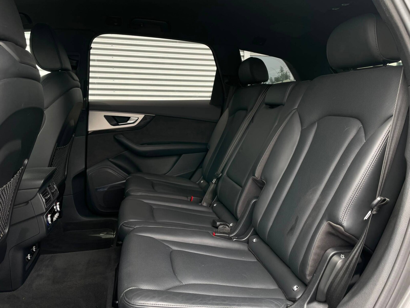 Audi Q7 - zdjęcie 12