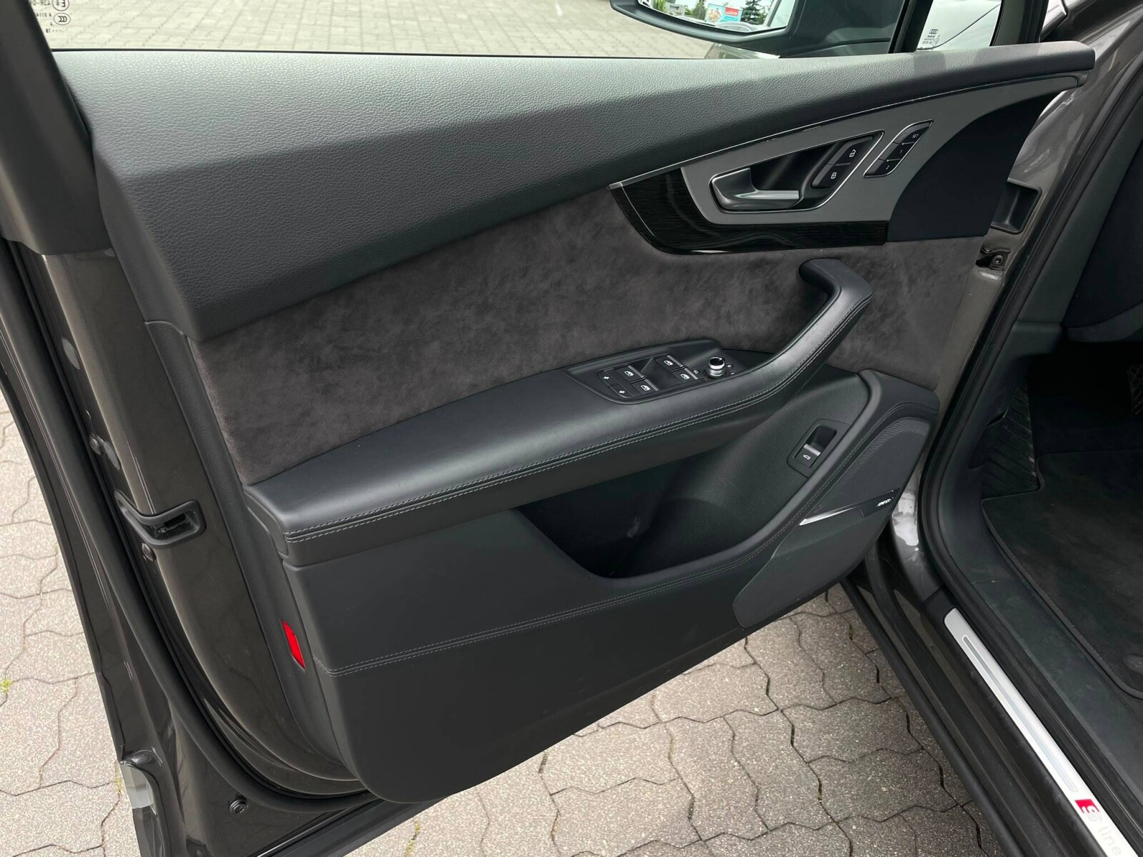 Audi Q7 - zdjęcie 18