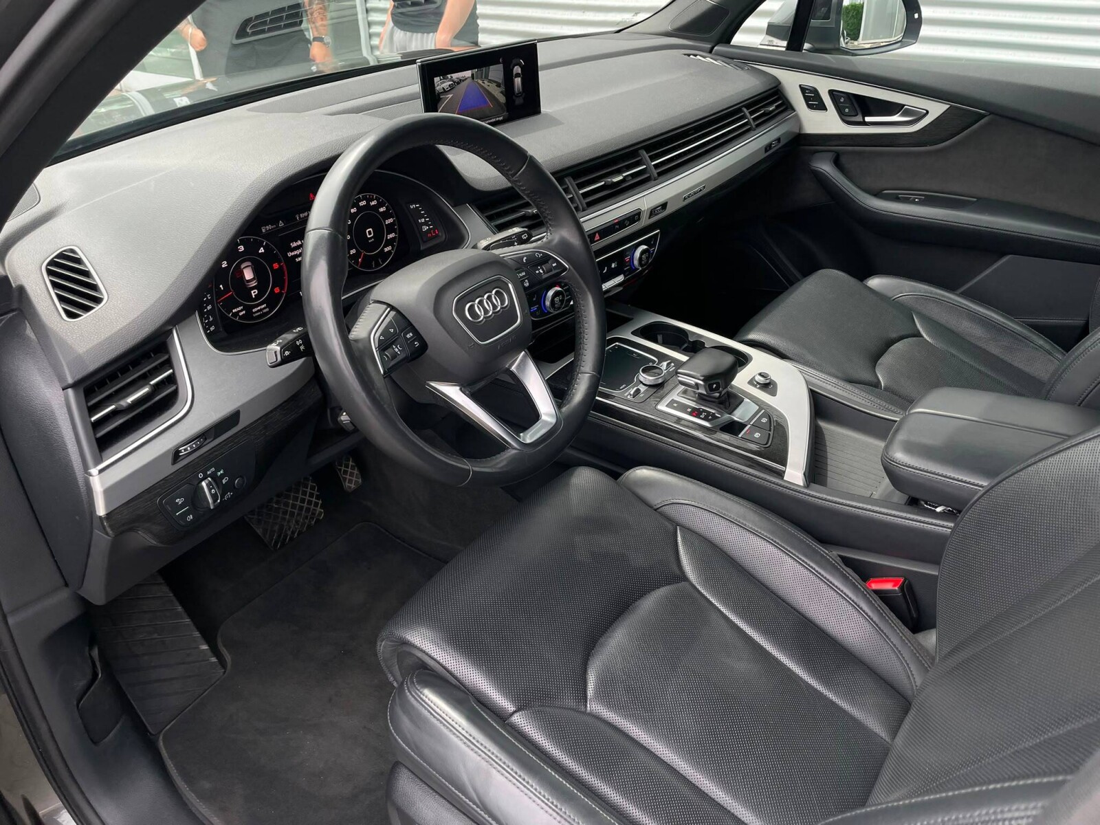Audi Q7 - zdjęcie 21