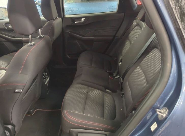 Ford Kuga - zdjęcie 7