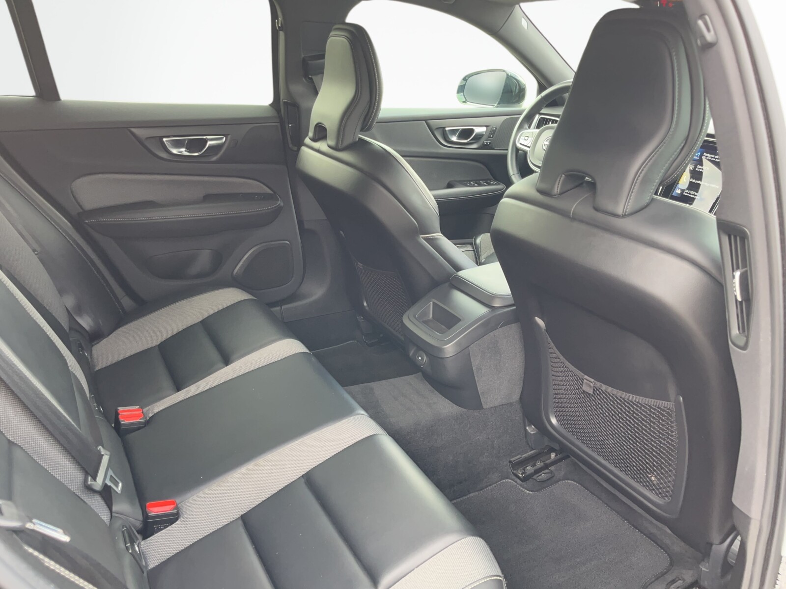 Volvo V60 - zdjęcie 19