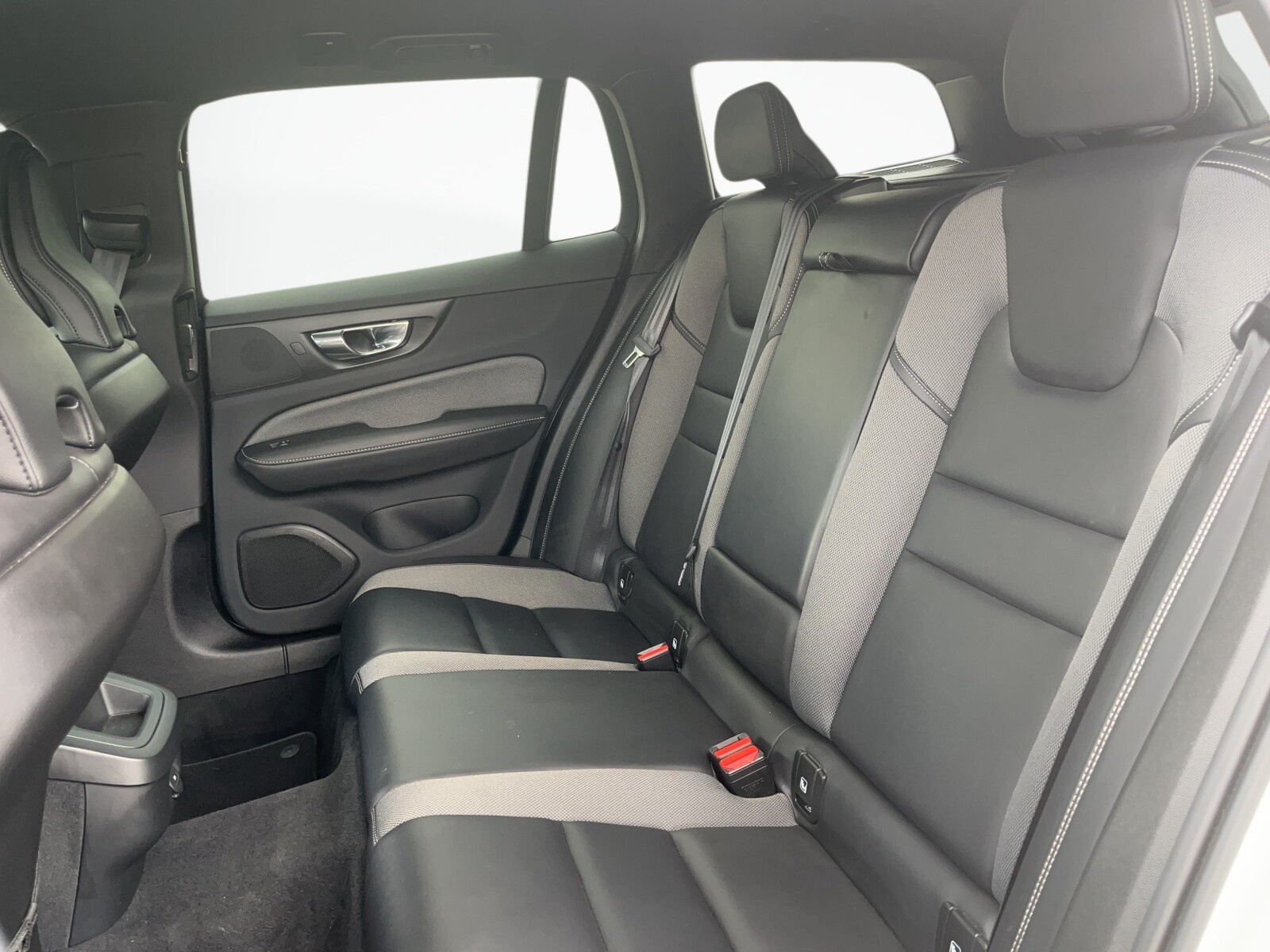Volvo V60 - zdjęcie 16
