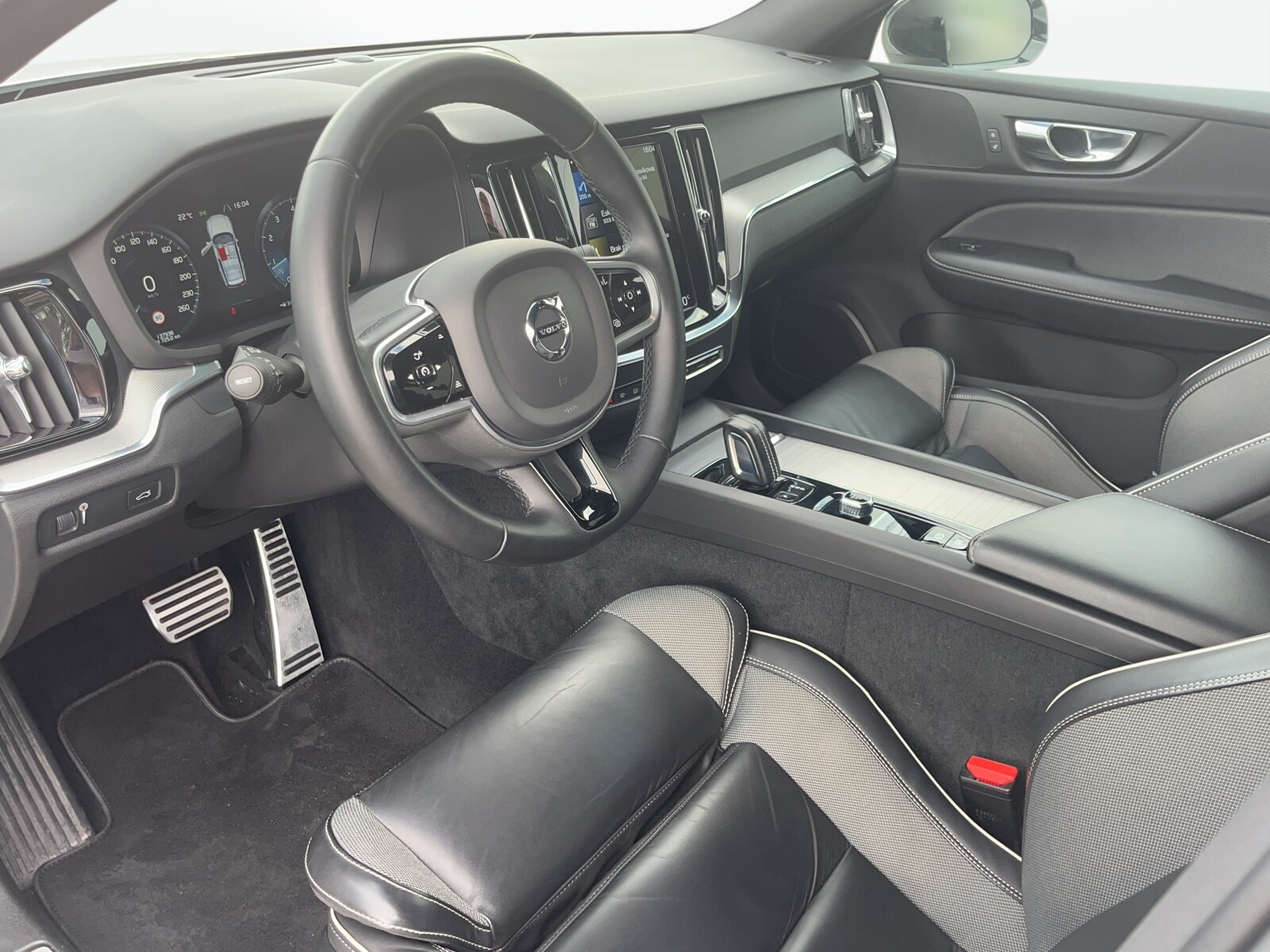 Volvo V60 - zdjęcie 9