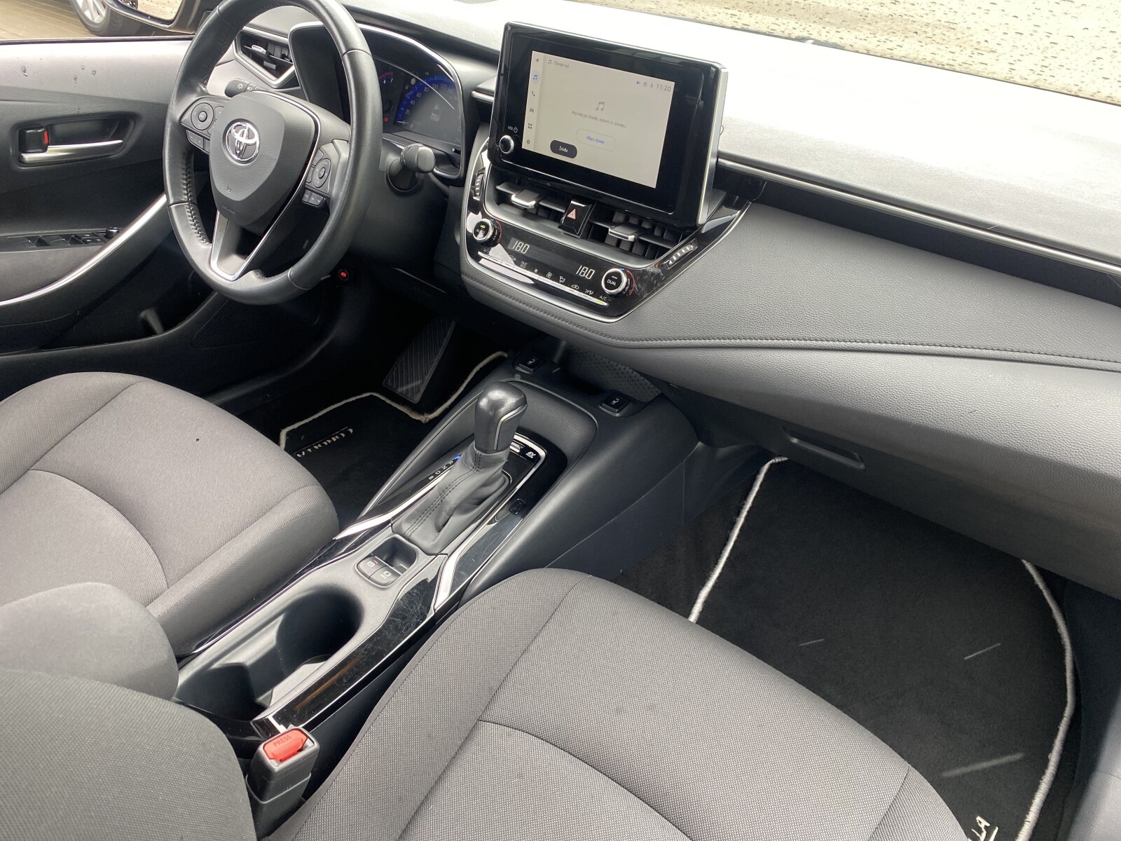 Toyota Corolla - zdjęcie 13