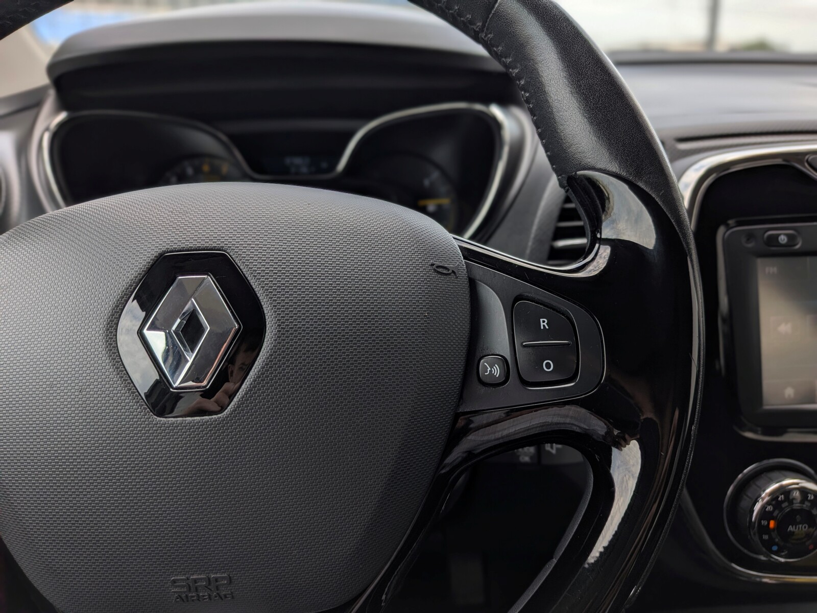 Renault Captur - zdjęcie 18