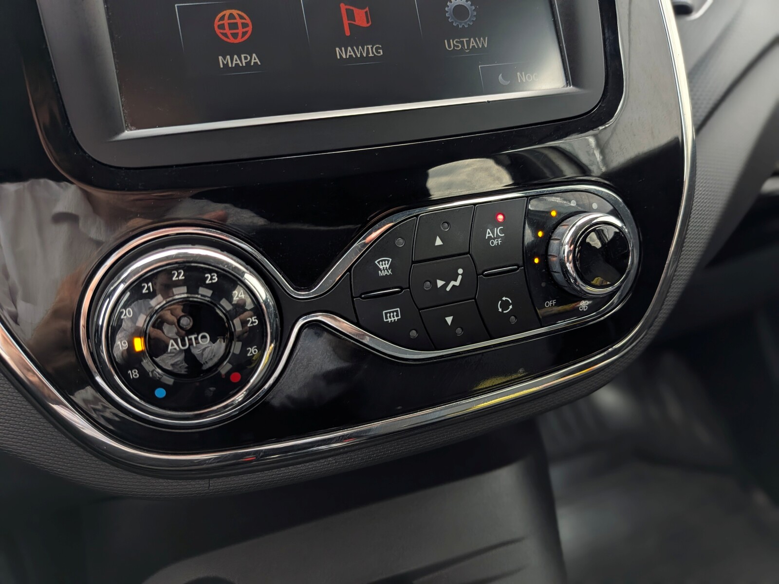 Renault Captur - zdjęcie 24