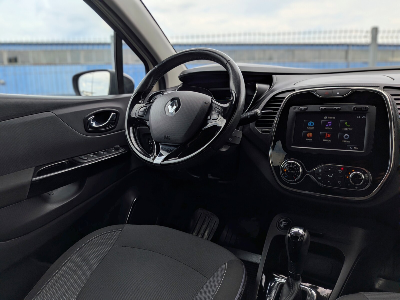 Renault Captur - zdjęcie 13