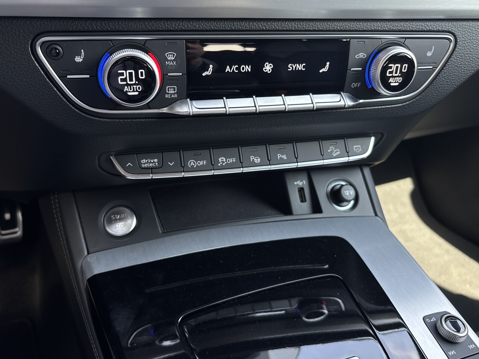 Audi Q5 - zdjęcie 16