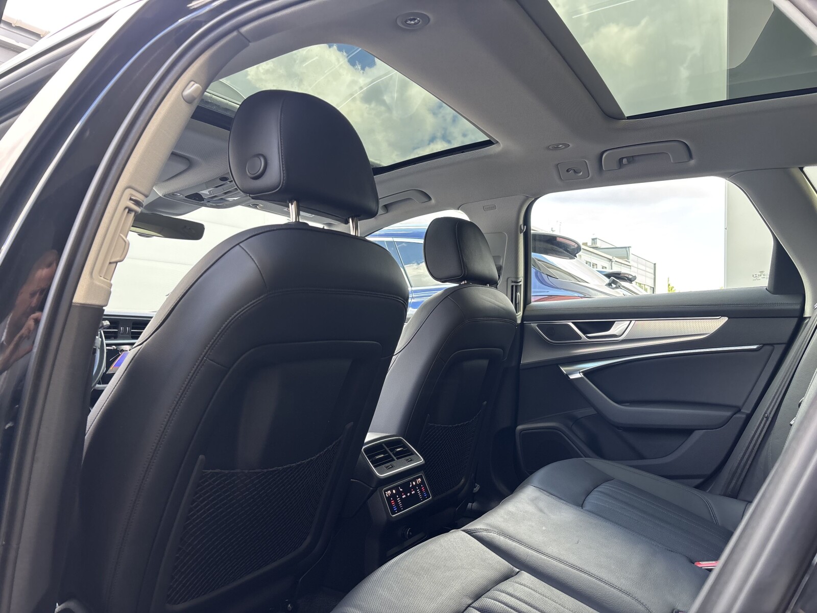 Audi A6 Avant - zdjęcie 28