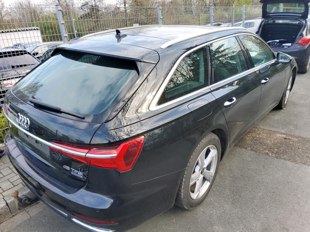 Audi A6 Avant - zdjęcie 4
