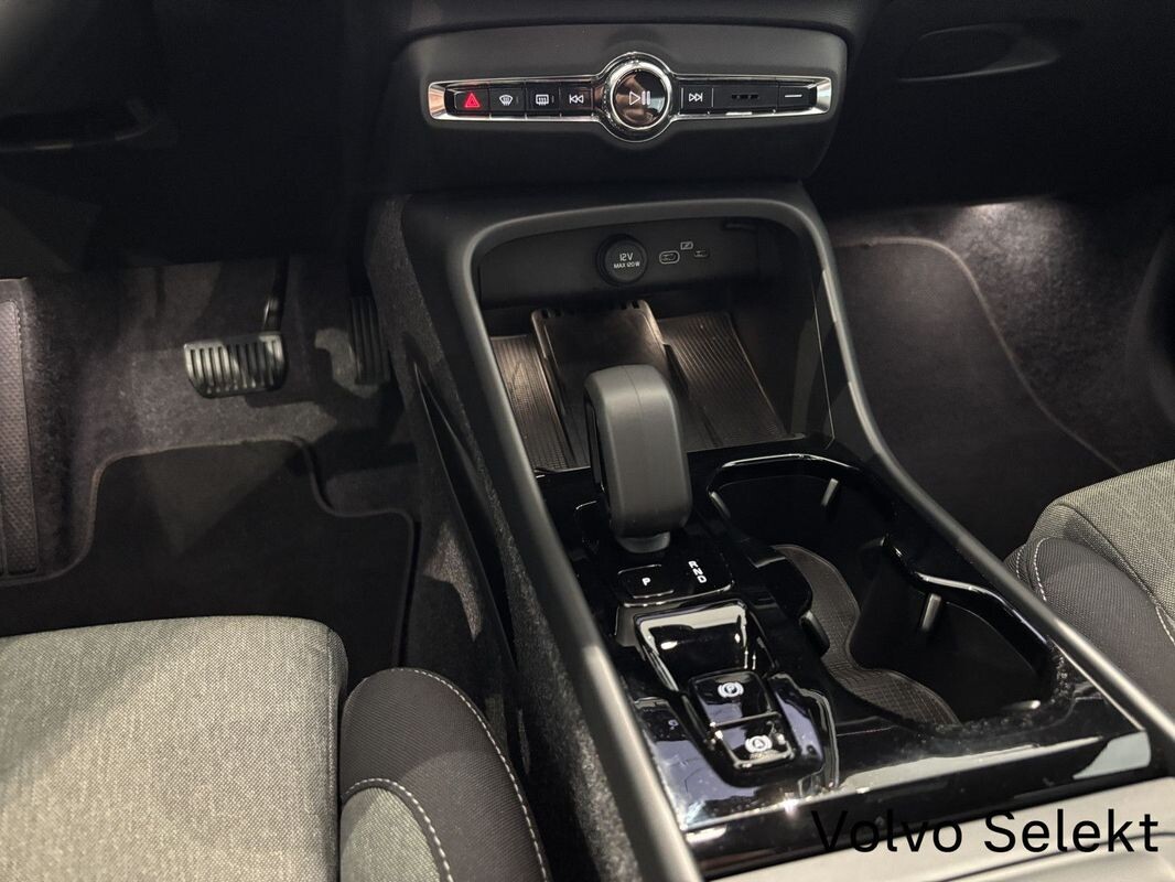 Volvo XC 40 - zdjęcie 15