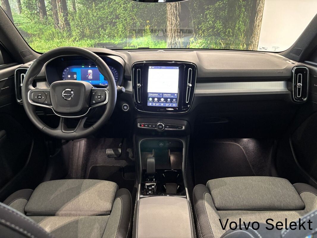 Volvo XC 40 - zdjęcie 13