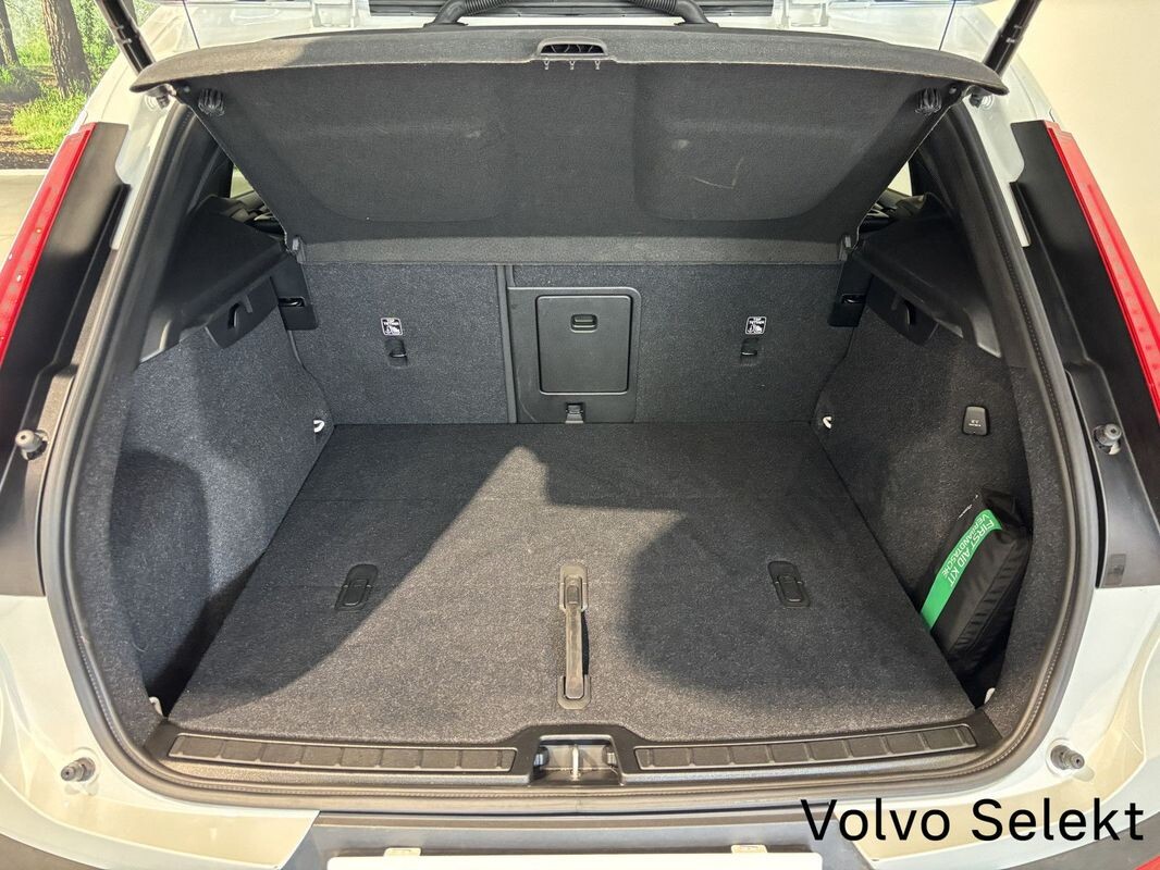 Volvo XC 40 - zdjęcie 24