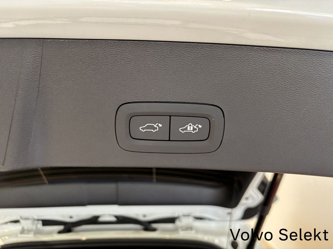 Volvo XC 40 - zdjęcie 25