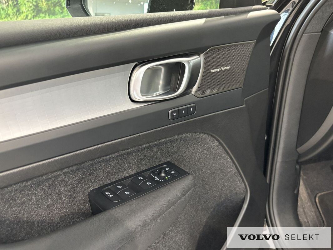 Volvo XC 40 - zdjęcie 22