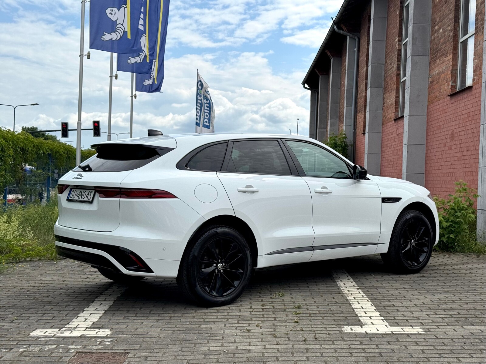Jaguar F-Pace - zdjęcie 2