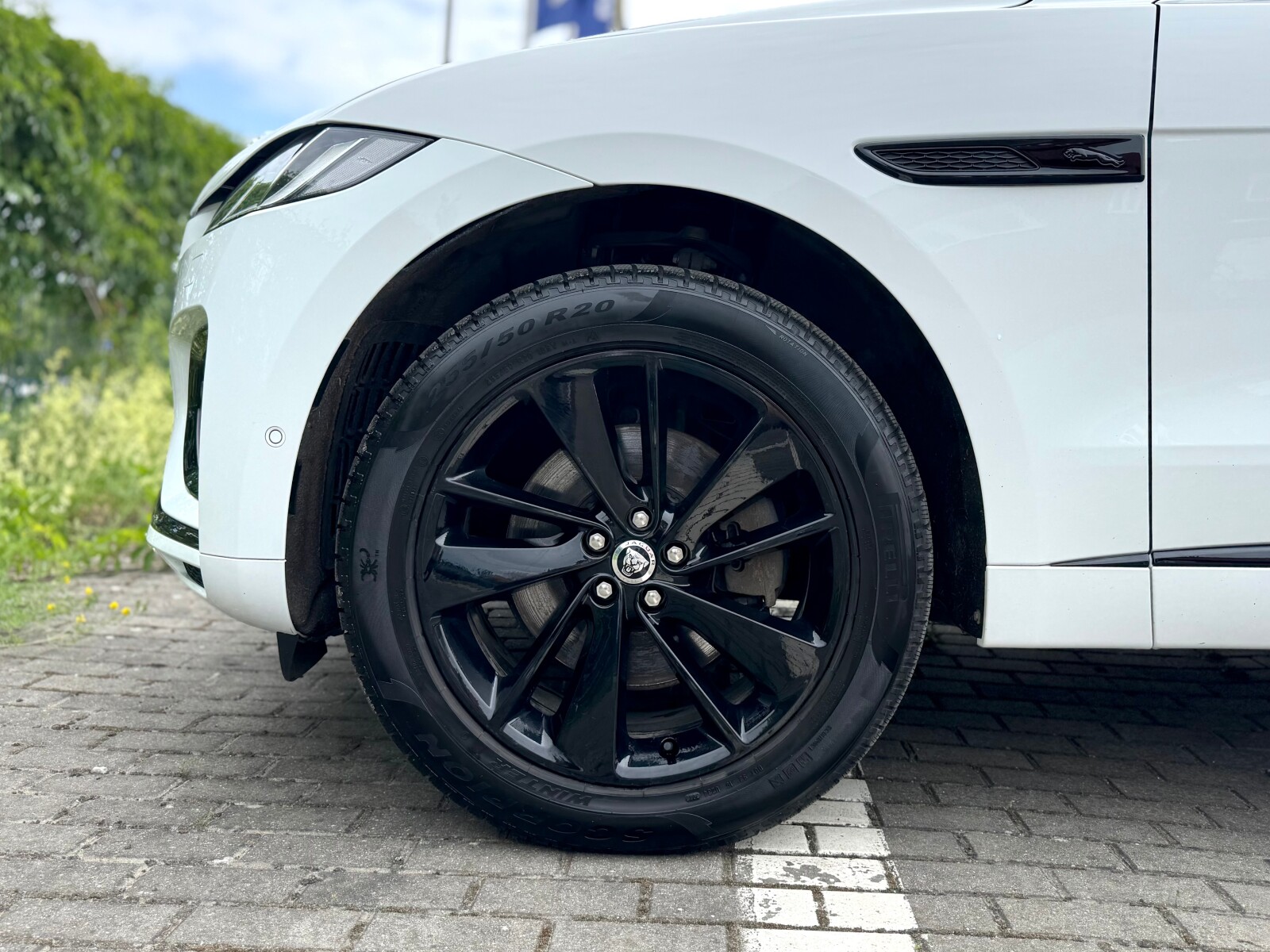 Jaguar F-Pace - zdjęcie 4
