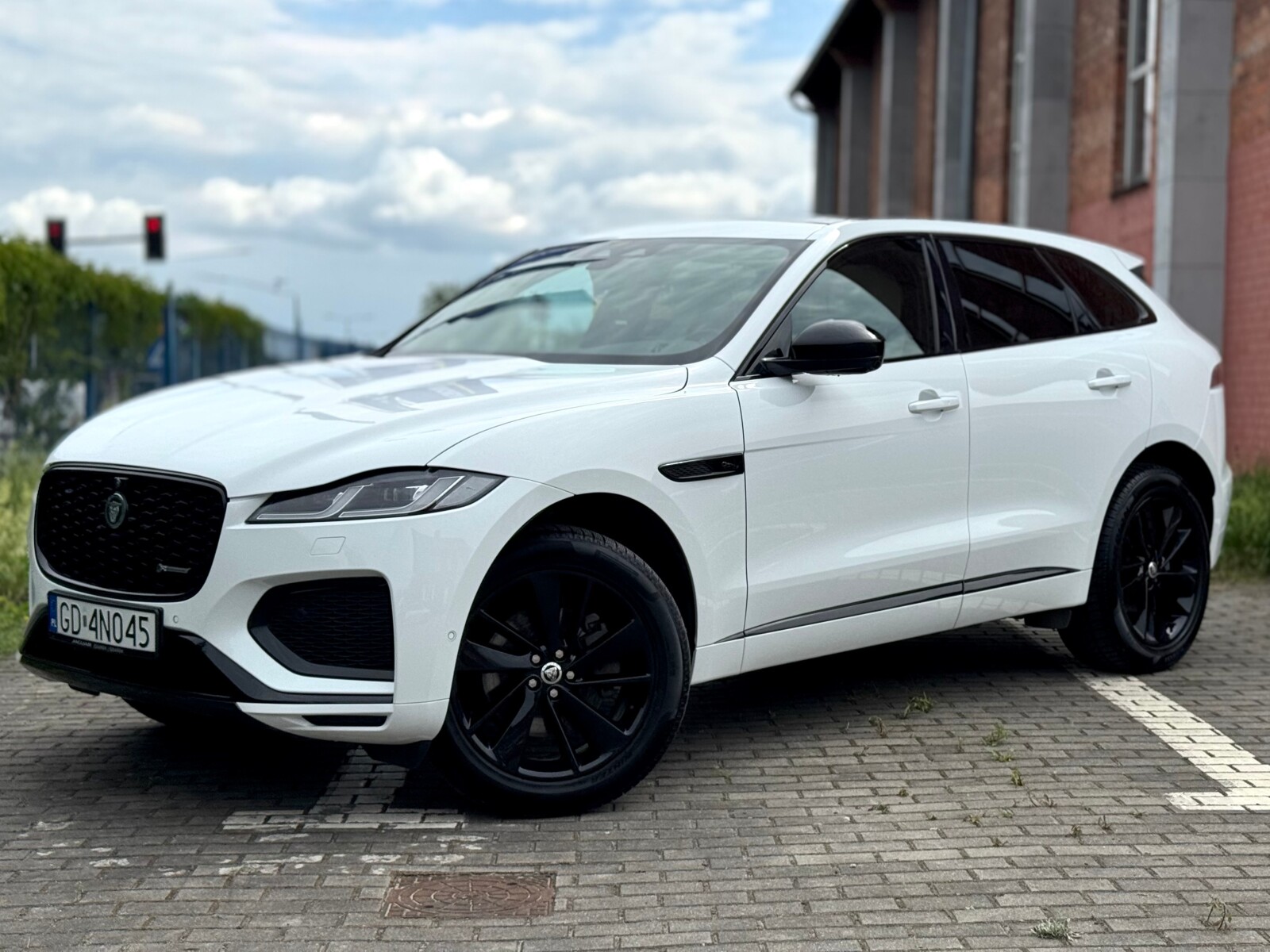 Jaguar F-Pace MY25 2.0 I4 250KM AWD Auto R-Dynamic SE
