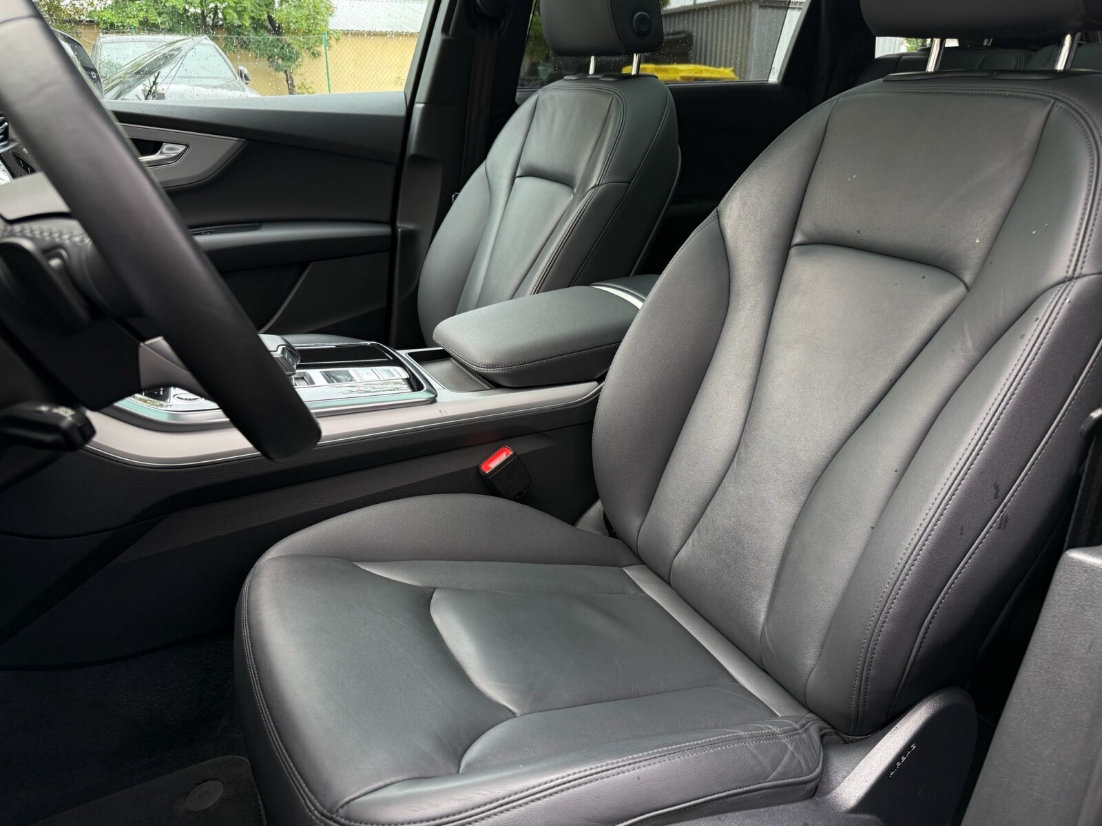 Audi Q7 - zdjęcie 17